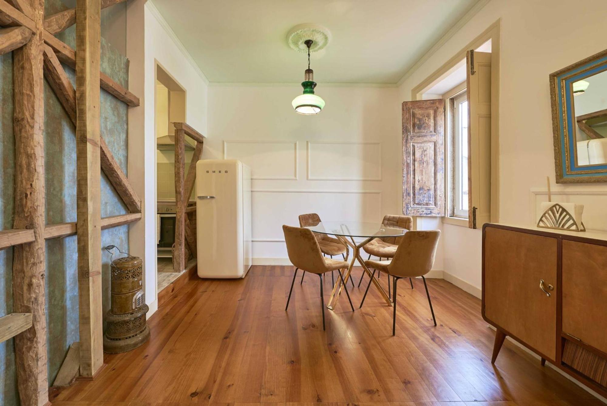 Alcantara Like A Local Apartment