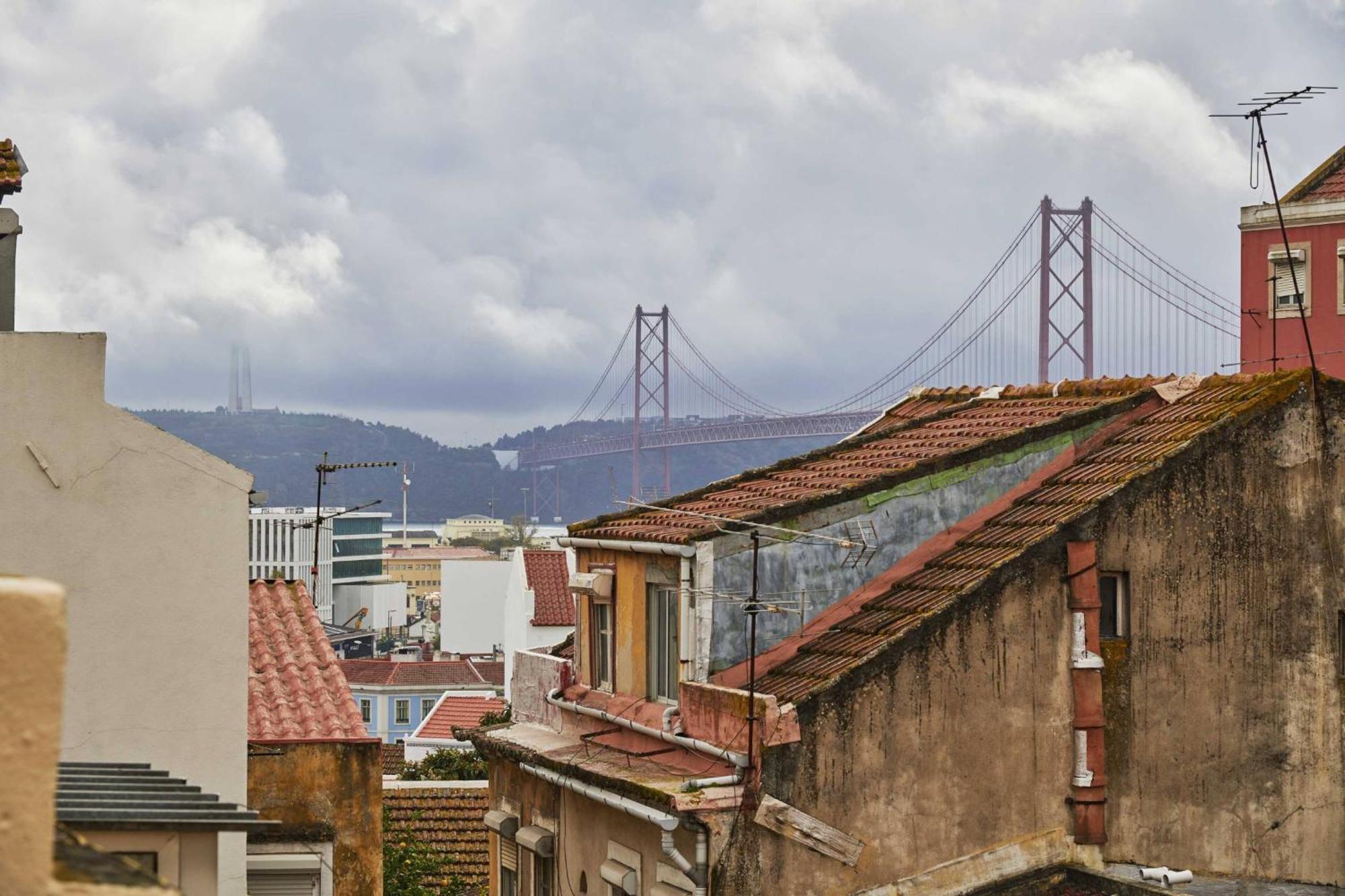 Alcantara Like A Local Lisbon